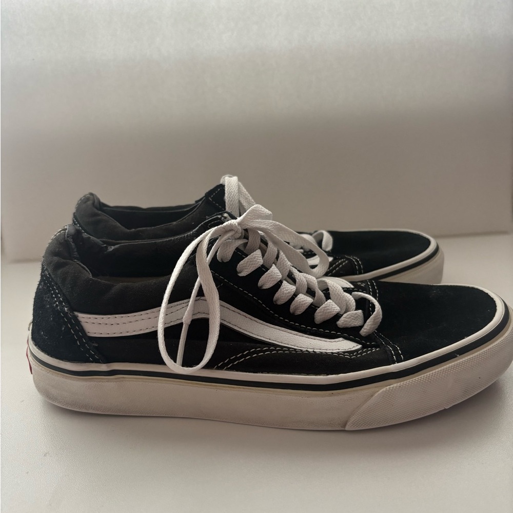 Vans Old Skool Black and White